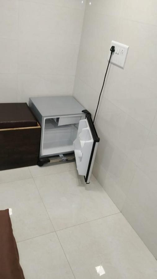 Hotel Qamar Mumbai Exteriör bild