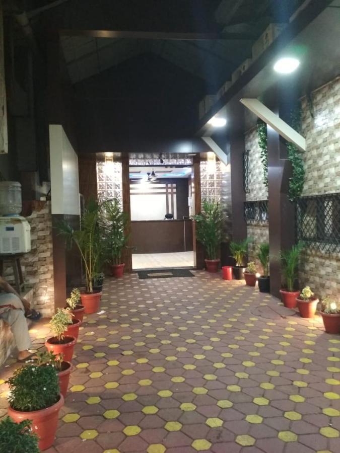 Hotel Qamar Mumbai Exteriör bild