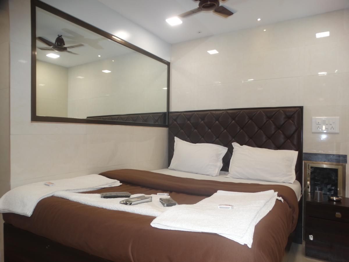 Hotel Qamar Mumbai Exteriör bild